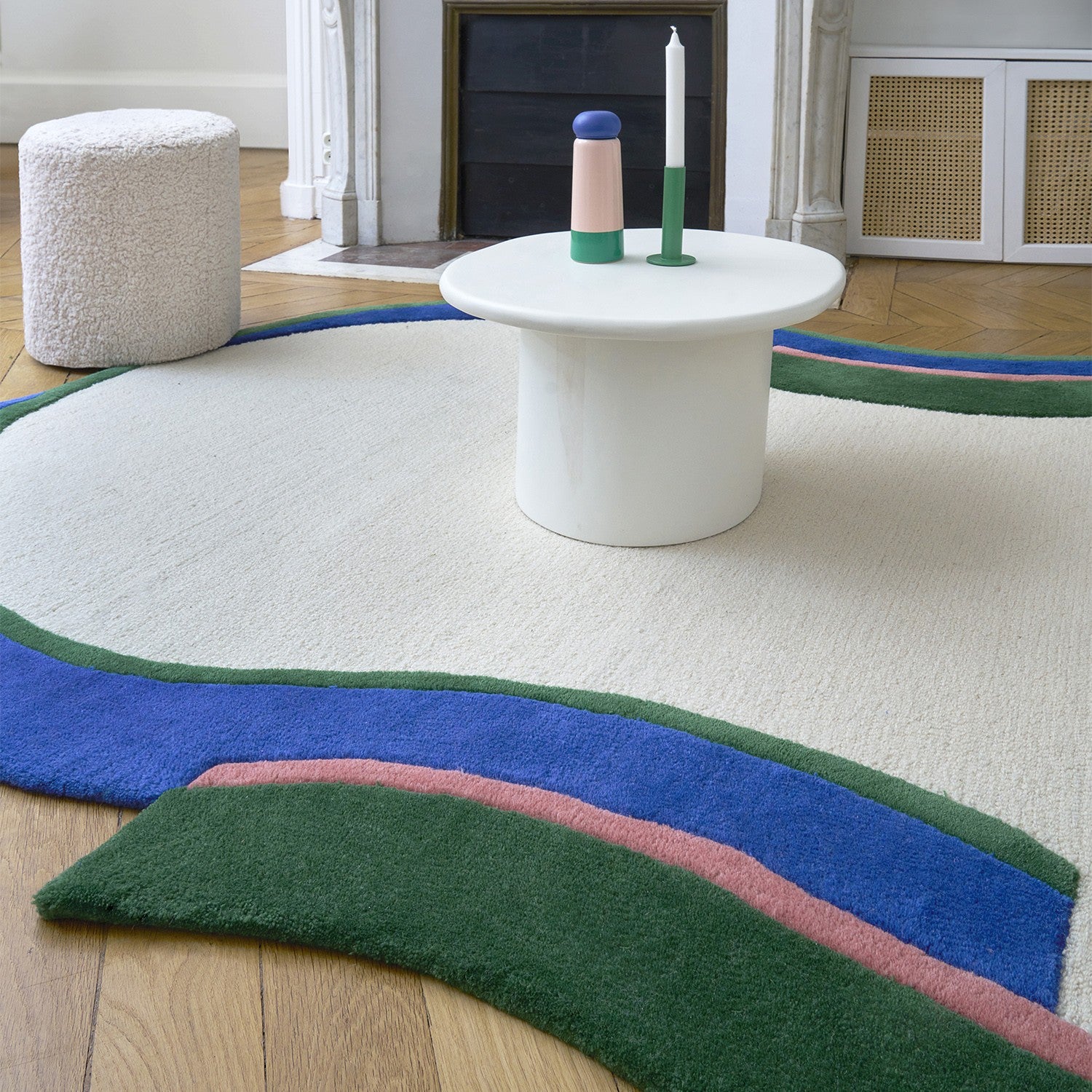 Tapis design de salon vert bleu et blanc