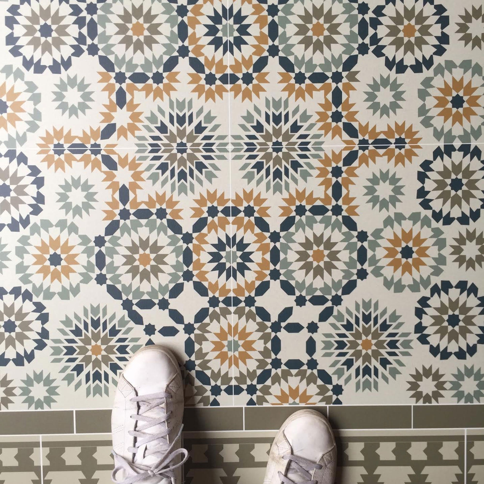 Tanger beige vinyl rug