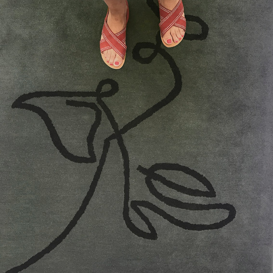 Wool rug Kiss dark grey