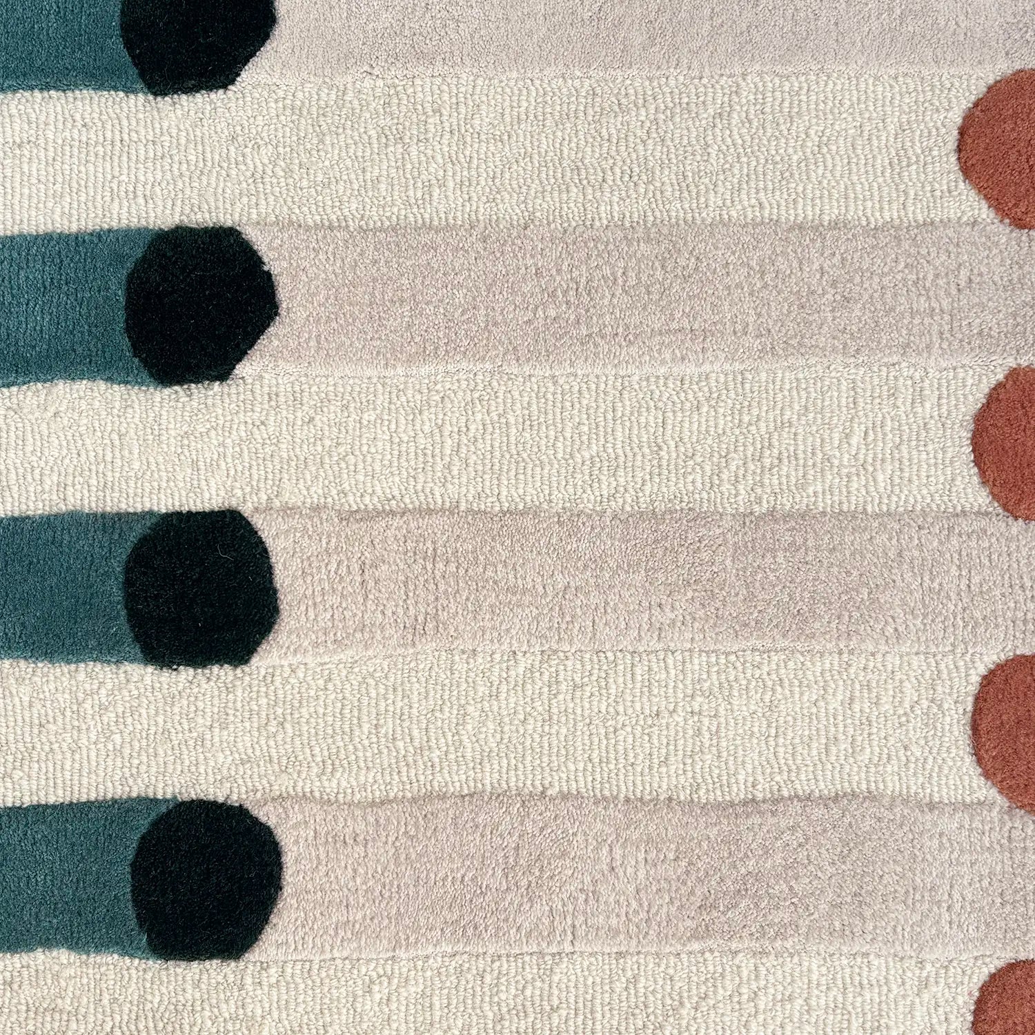 Zoom tapis en laine multicolore