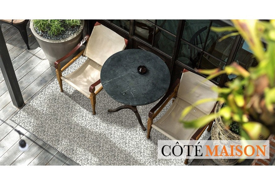 Notre tapis Terrazzo gris dans Cote Maison