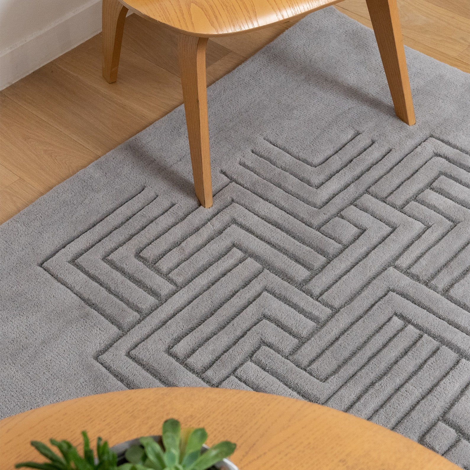 Tapis contemporain gris en laine 