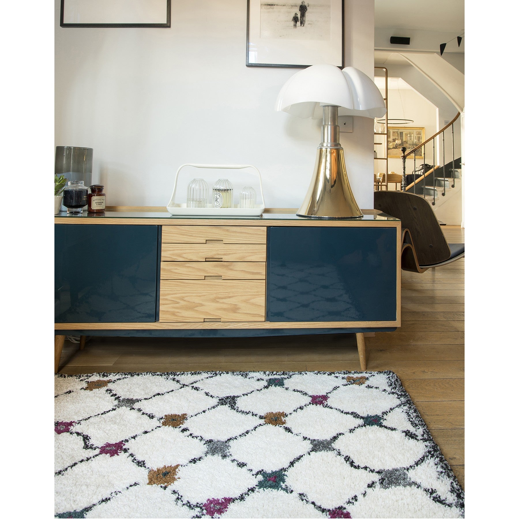 Tapis de salon ou chambre inspiration berbère aux couleurs neutres