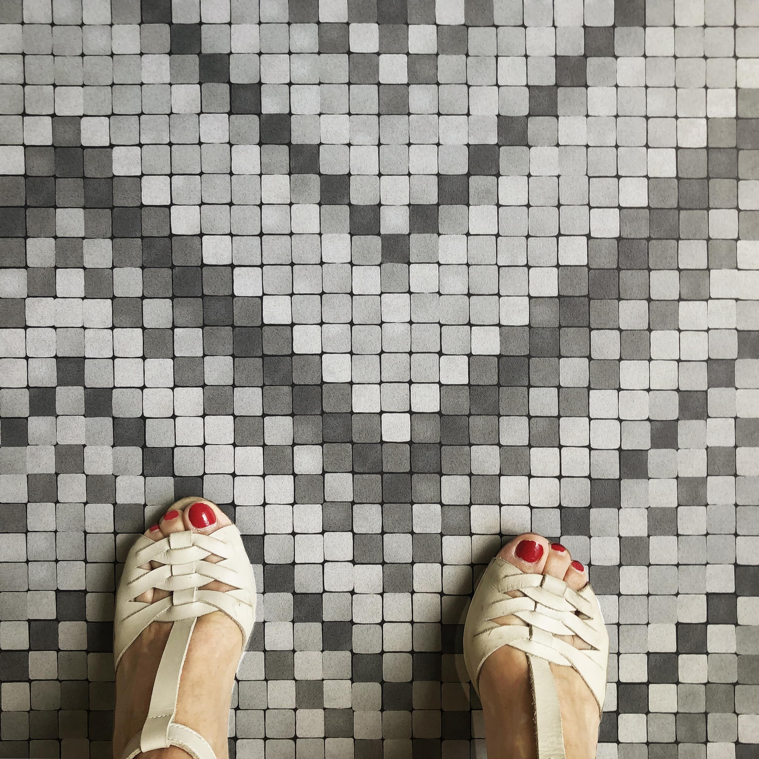 Tapis vinyle Zigzag gris