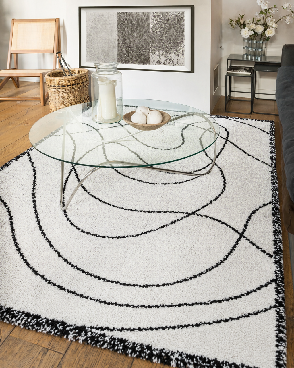Tapis poils long noir et blanc salon